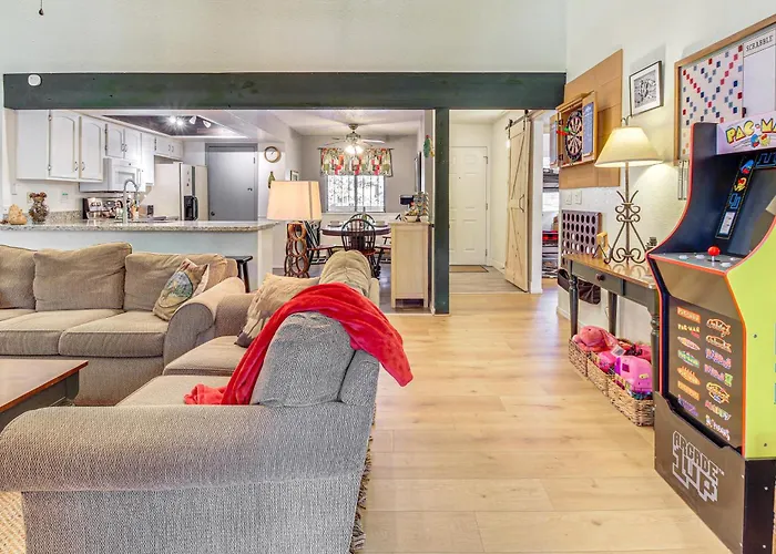Family Getaway In Pinetop Golf Community